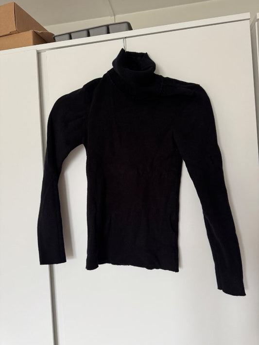 Turtleneck tight