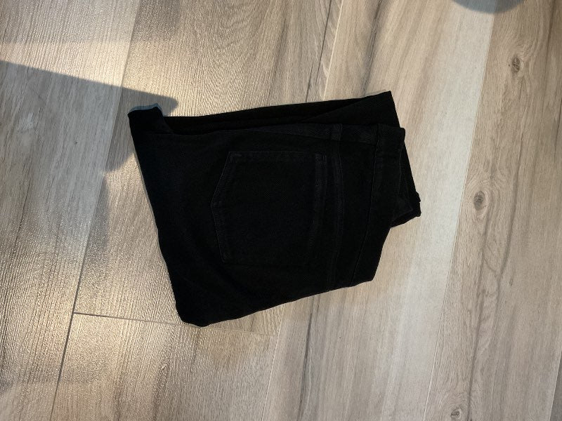 Svartar gallabuxur