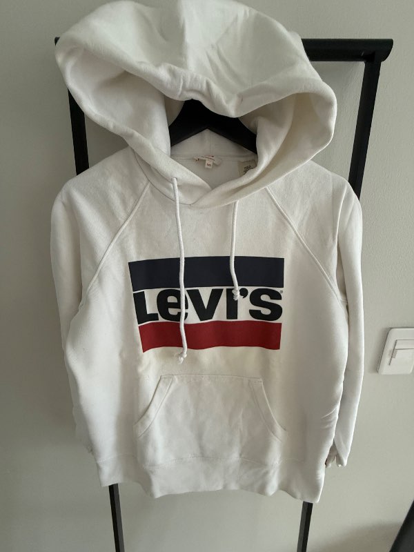 Levi’s whites women’s hoodie