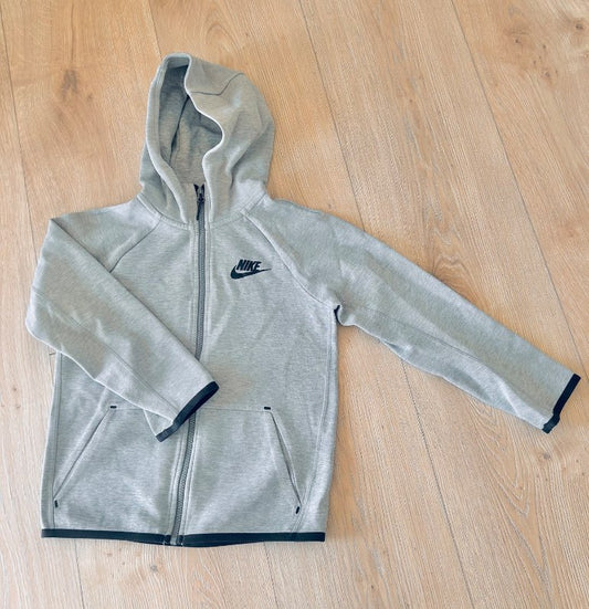 Nike Tech