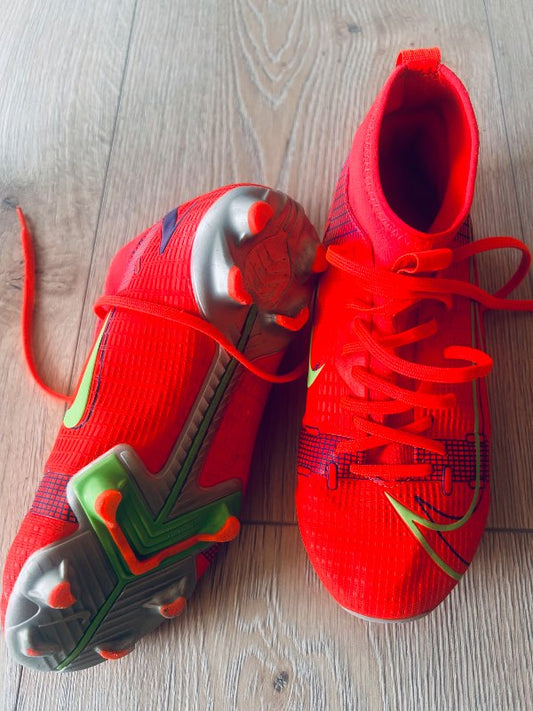 Nike Takkaskór