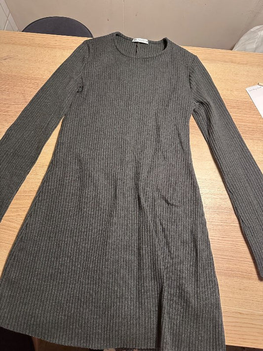 Zara svartur kjóll