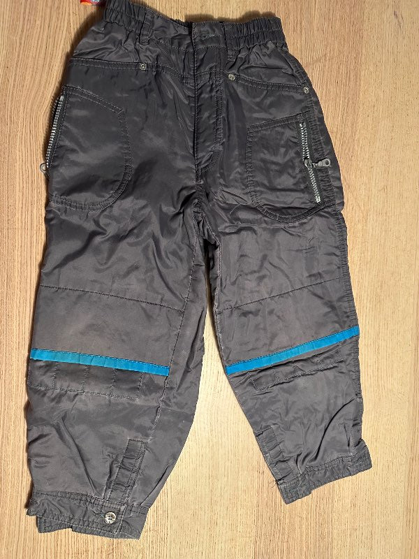 Outdoor grey pants