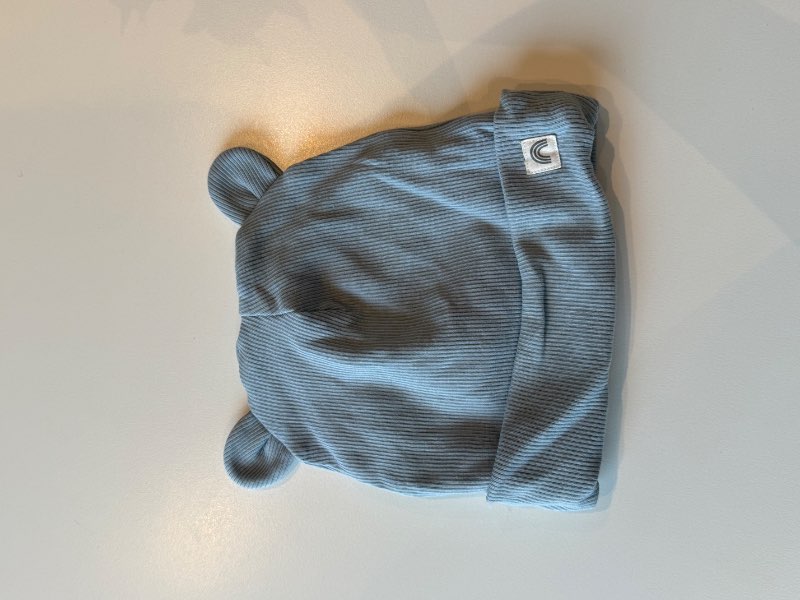 Lindex húfa