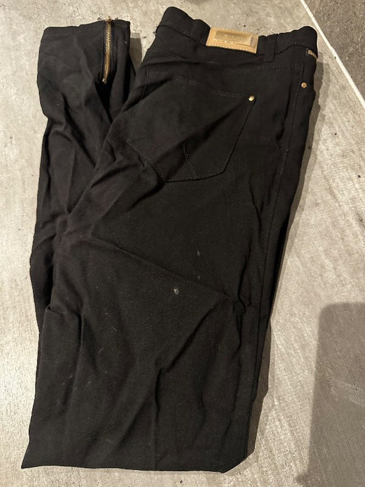 Buxur svört