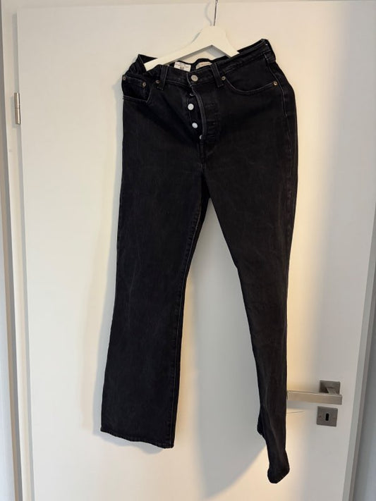 levis gallabuxur svartar ribecage bootcute