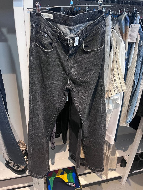 Zara gallabuxur svartar