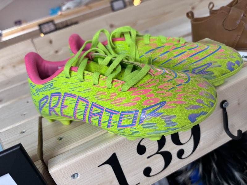 Takkaskór Adidas Predator