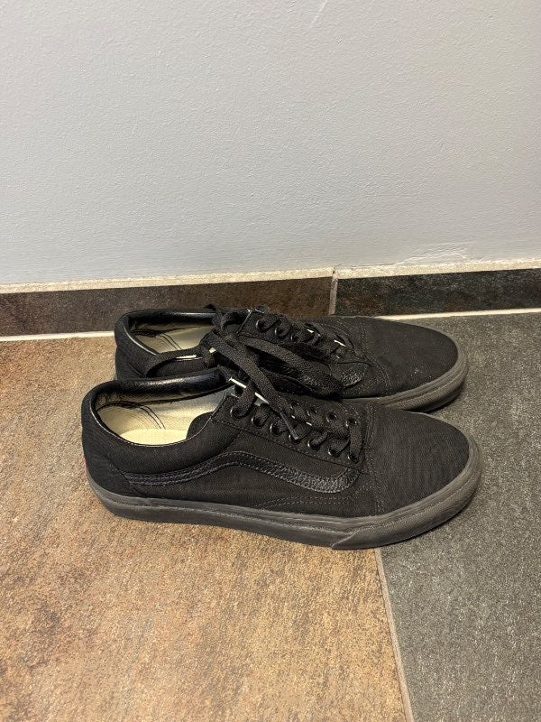 Svartir Vans skór
