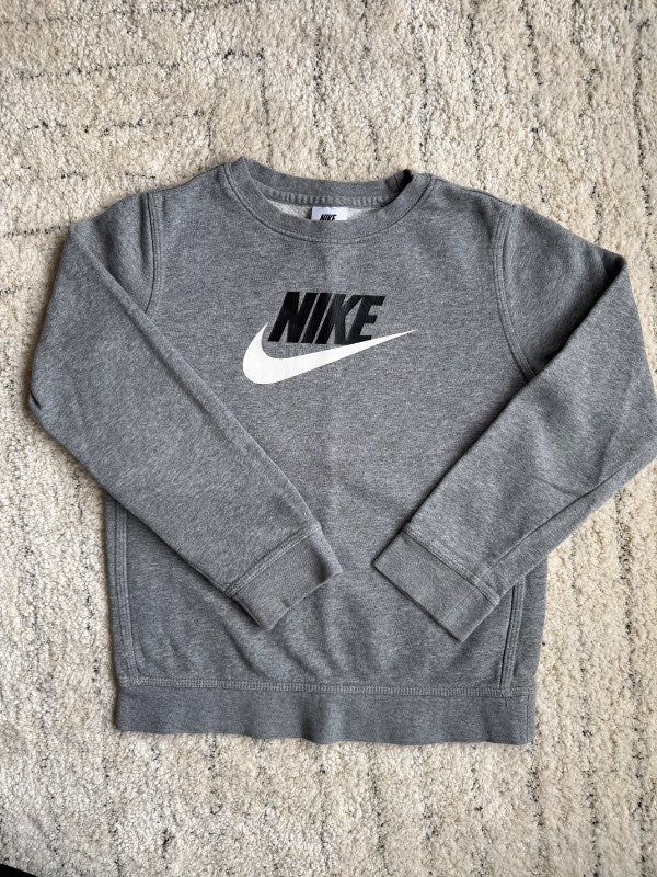 Nike peysa grá