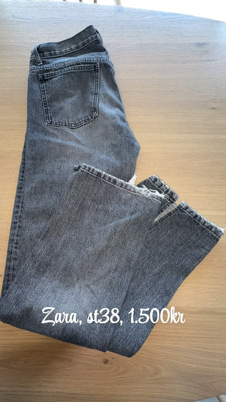 Gráar zara gallabuxur
