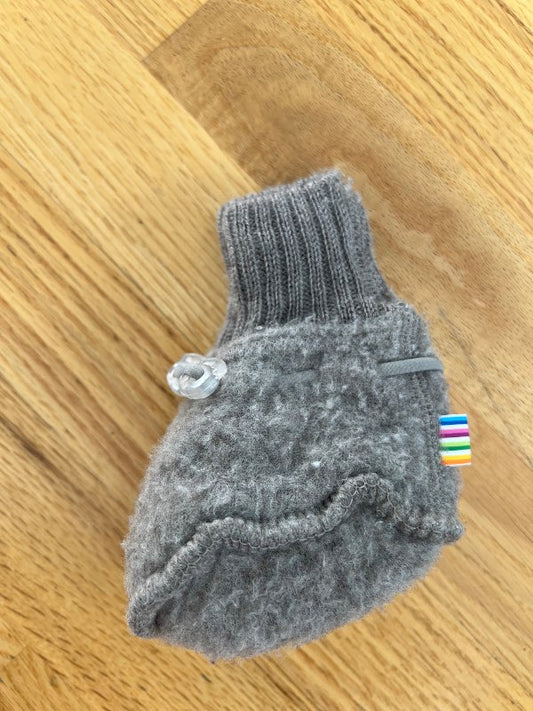Woolen boots