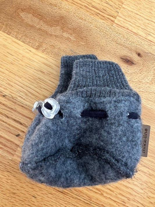 Woolen boots