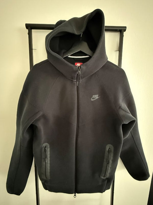 NIKE Black ZIP-UP HOODIE