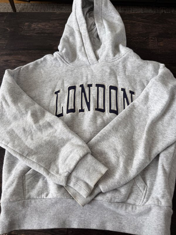 HM London peysa
