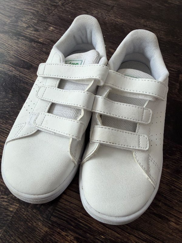 Adidas skór