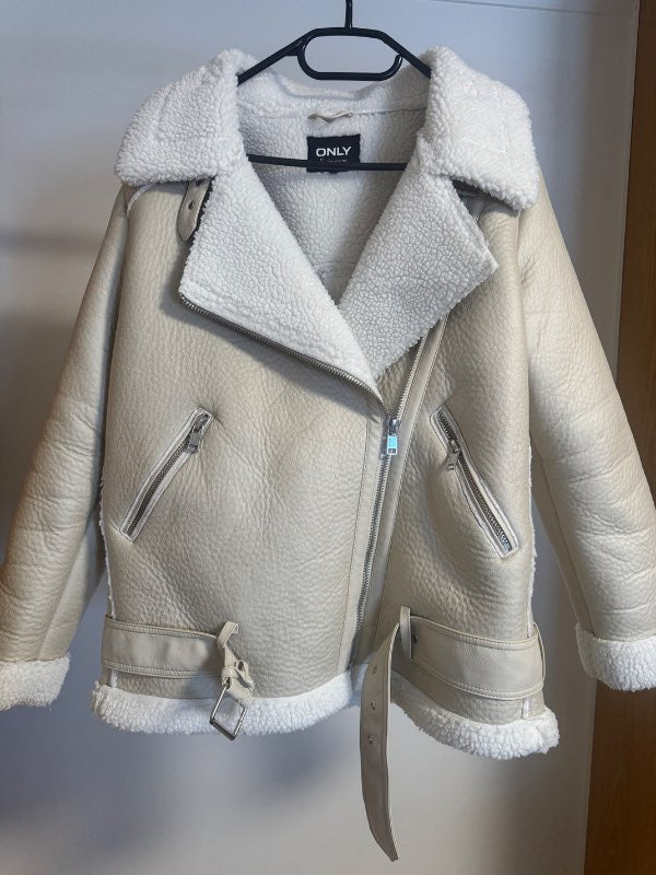 Sheepskin coat ONLY
