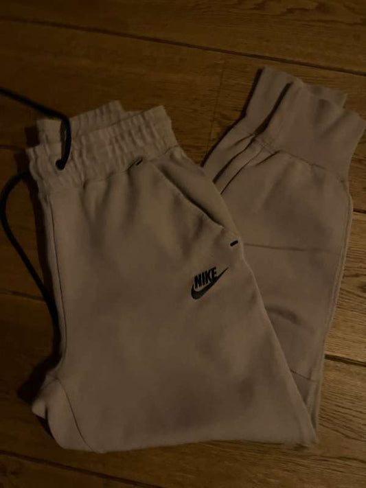 Nike tech fleece