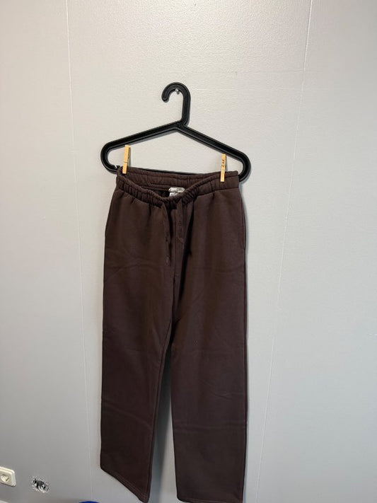 Brúnar jogging buxur Gina Tricot