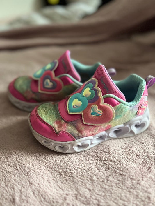 Skechers heart