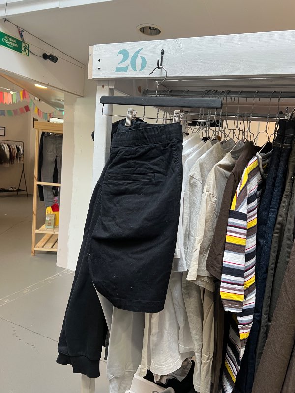 H&M Stuttbuxur - Svartar