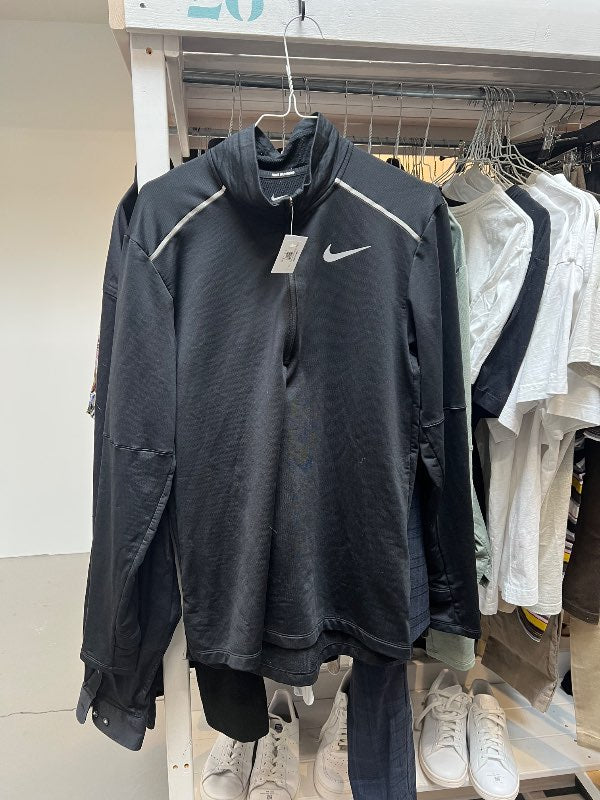 Nike Æfingapeysa - Svört