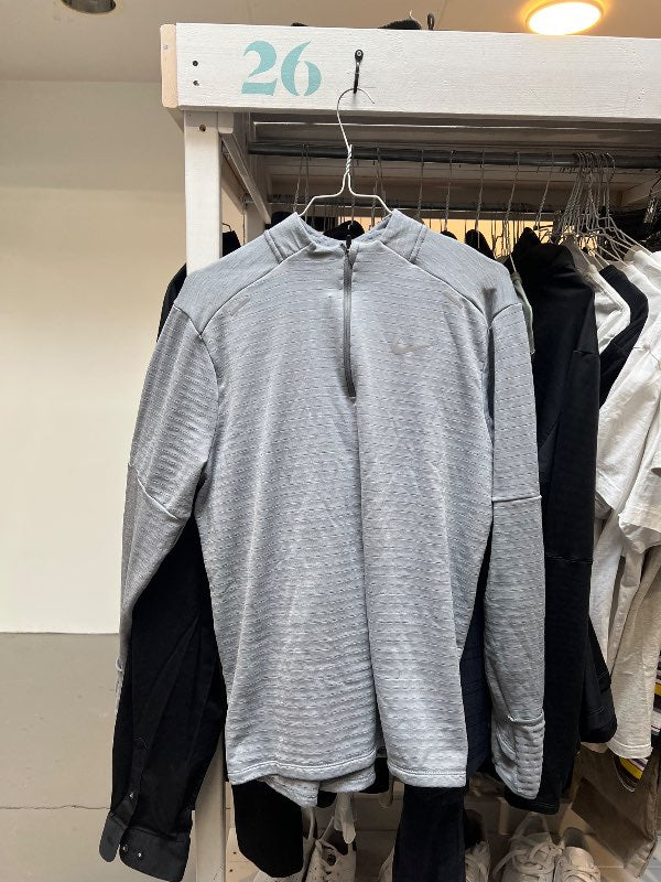 Nike Æfingapeysa - Grá