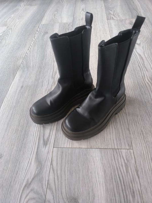 Boots m grænum botni