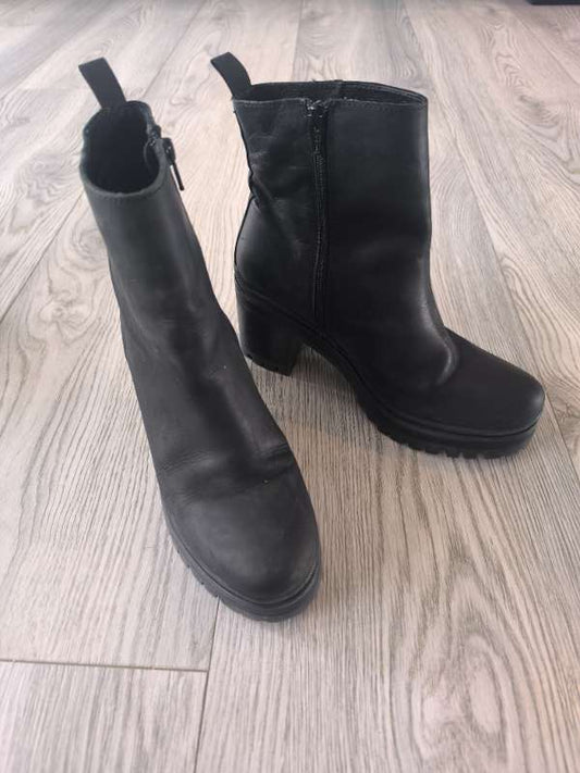 Six mix boots háir St 38