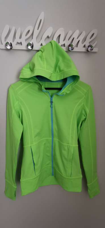 KIRKLAND WOMEN'S HOODIE NEON