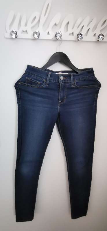 LEVI,S 710 SUPER SKINNY