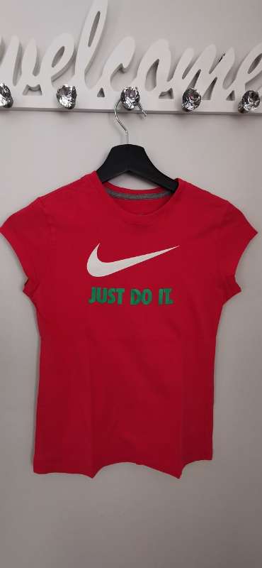 NIKE T-SHIRT
