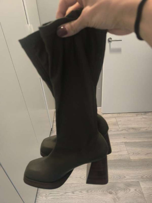 Græn stígvél St 38