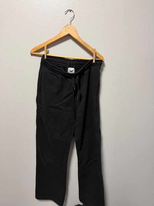 Jogging buxur svartar Gina Tricot