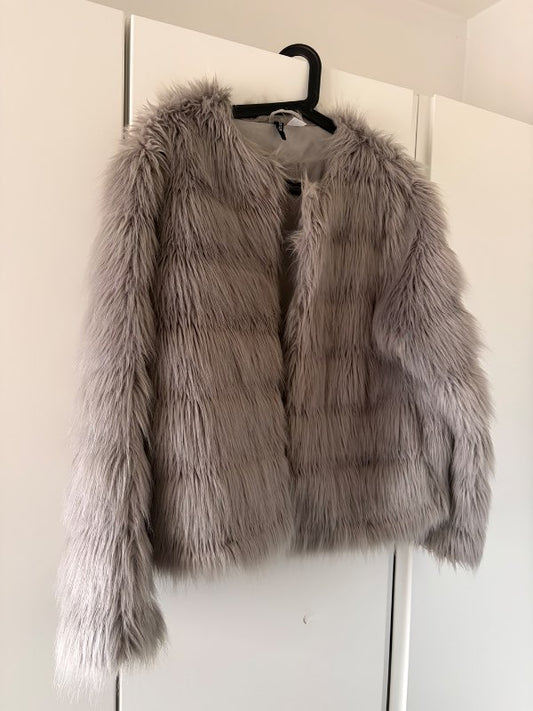 Gray fur