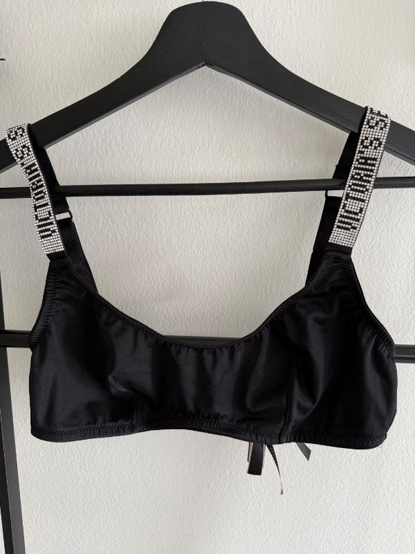 VICTORIA'S SECRET black top