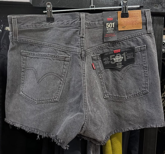 NEW Levis 501 shorts 31