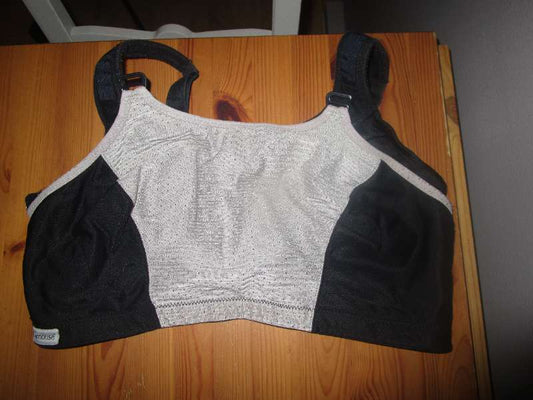 GLAMORISE íþróttahaldari