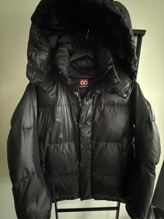 66 NORTH Dyngja Down Jacket