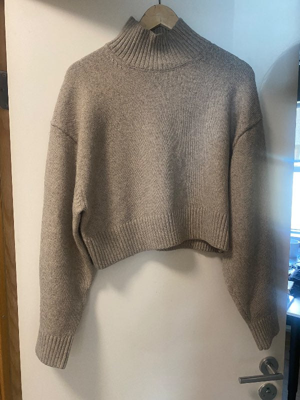 HM peysa grà/beige
