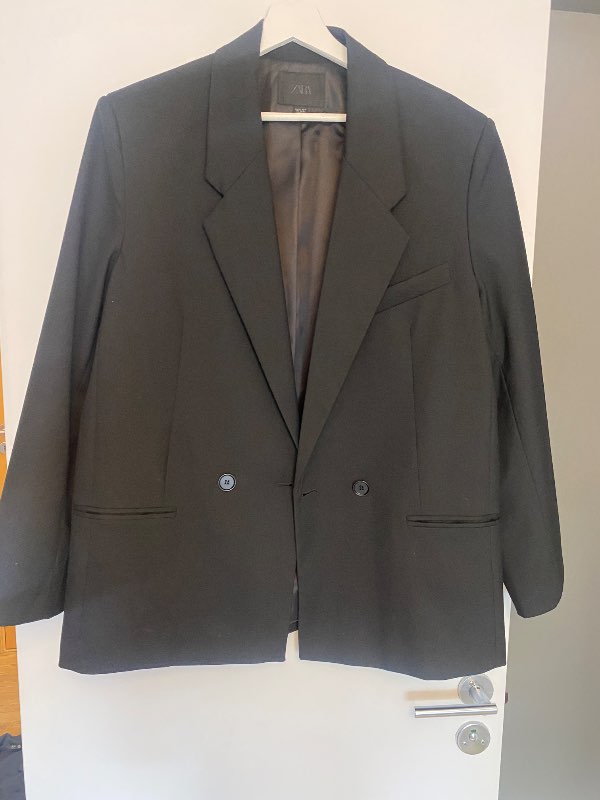 Svartur jakki loose ZARA