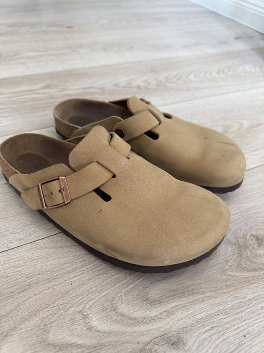 Birkenstock Boston Suede Leather Clogs – Taupe
