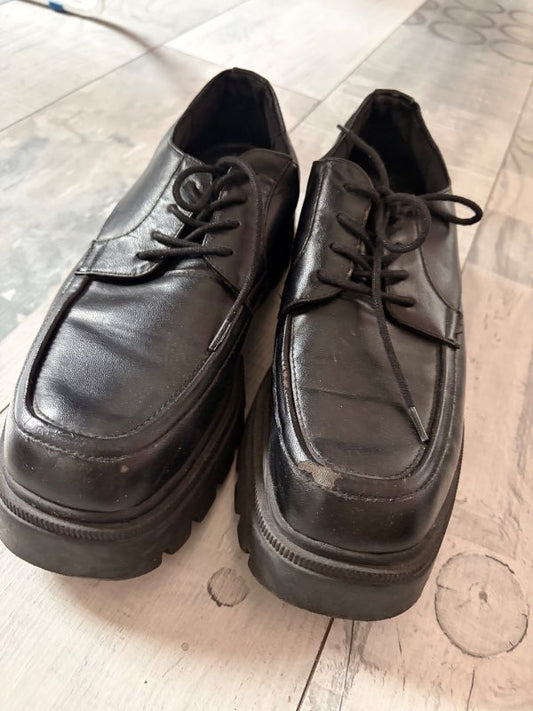 Black shoes