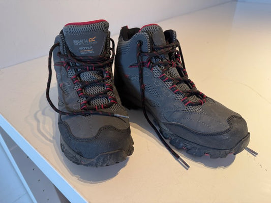 Regata boots 41