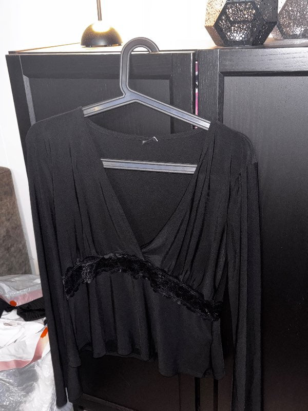 gina tricot toppur svartur
