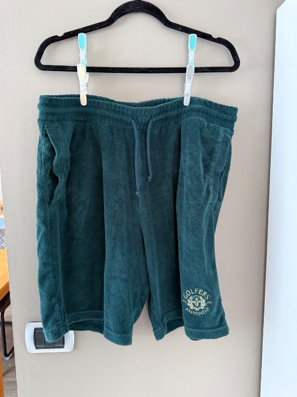 Grænar stuttbuxur