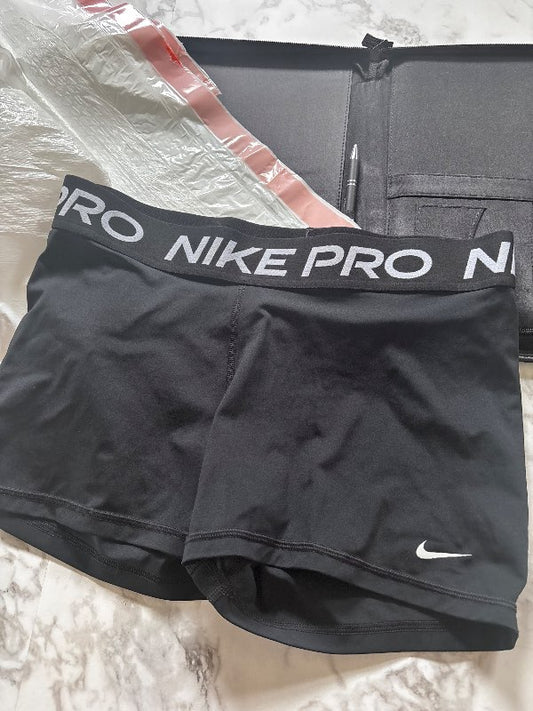 Nike pro stuttbuxur