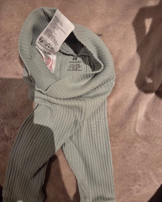 H&M green pants
