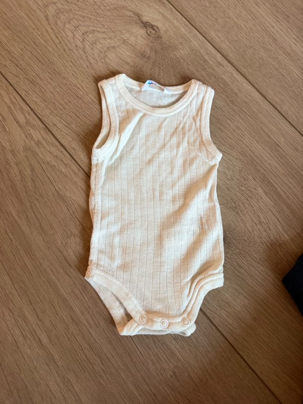 Innanundir samfella Joha