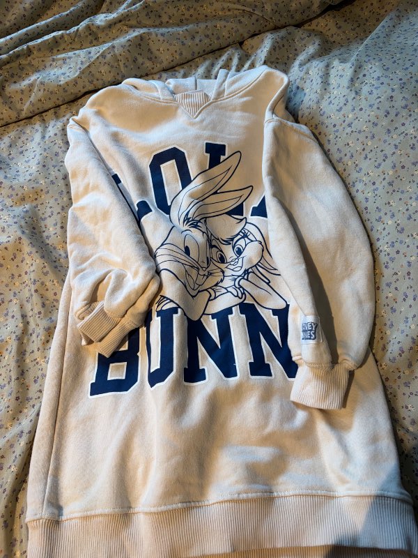S bunny peysa